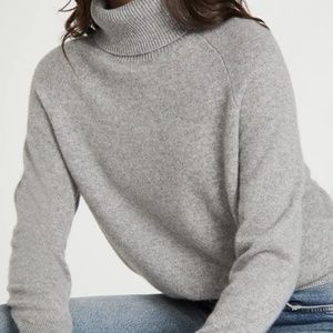 White + Warren Ribbed Trim Cashmere Turtleneck